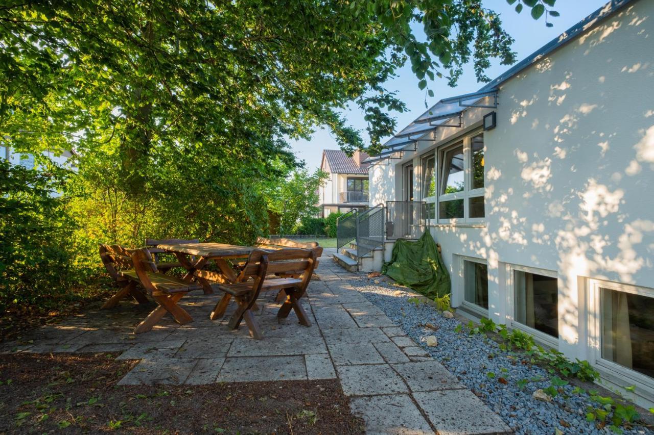 Dreamcation - Ehemaliges Pfarrhaus, 3D-Tour, 4 Sz, Terrasse, Bbq, Kueche, Garten, 140Qm Kelheim Bagian luar foto